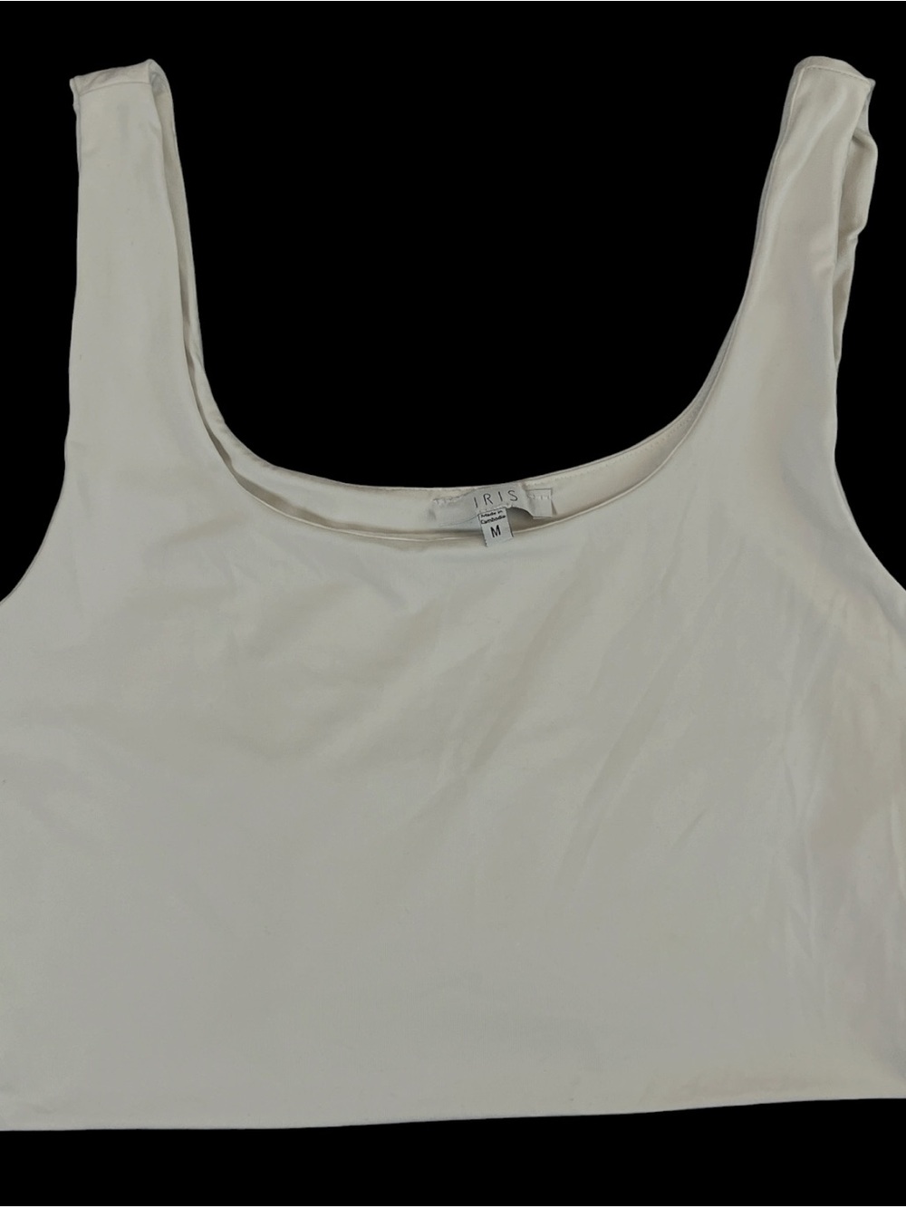 Iris Woman’s Medium 15x26 Scoop Neck Sleeveless Crop Top!